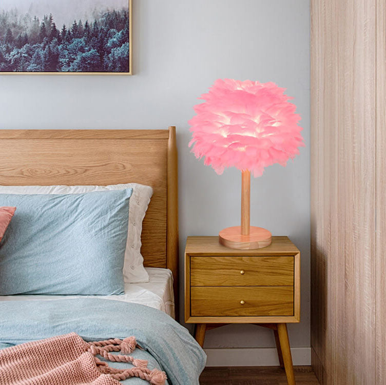 Modern Creative Feather Decorative Solid Wood 1-Light Table Lamp