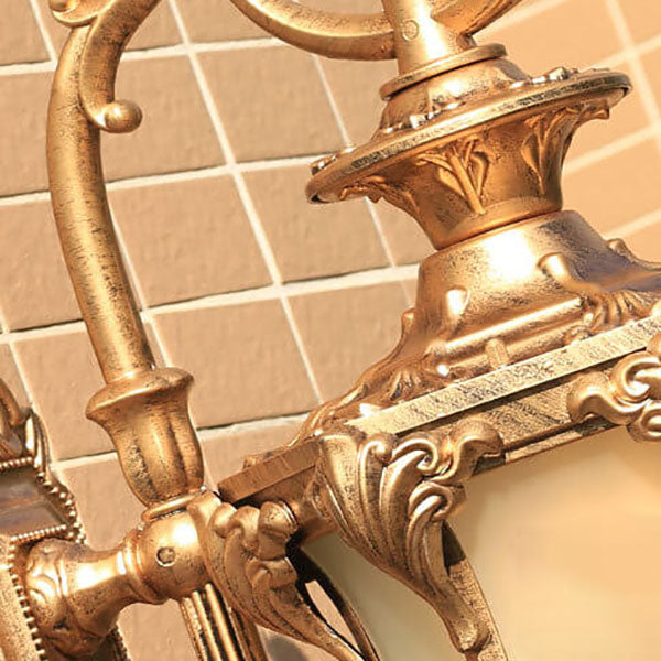 مصباح حائط خارجي مقاوم للماء مصنوع من الألومنيوم والزجاج بتصميم أوروبي عتيق مزود بمصباح واحد 