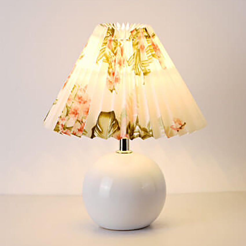 Vintage Pleated Fabric Lampshade Ceramic 1-Light Table Lamp