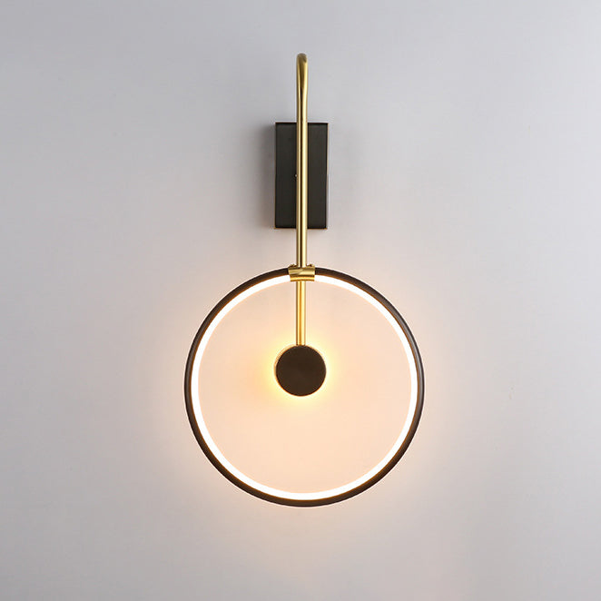 مصباح حائط LED بتصميم دائري بسيط عصري مصنوع من النحاس والأكريليك لغرفة النوم 