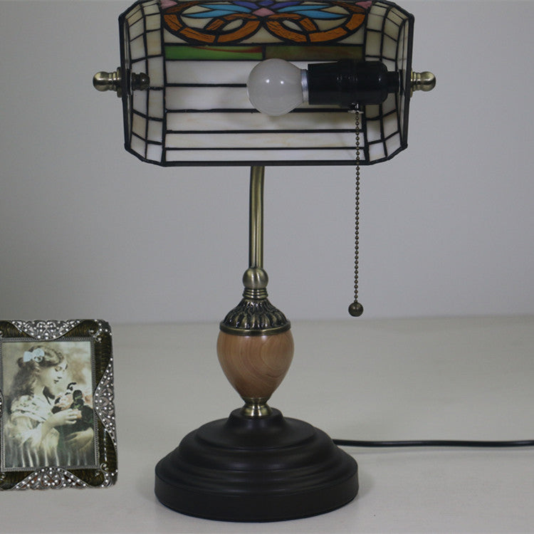 Tiffany Mediterranean Heart Stained Glass Bank 1-Light Table Lamp