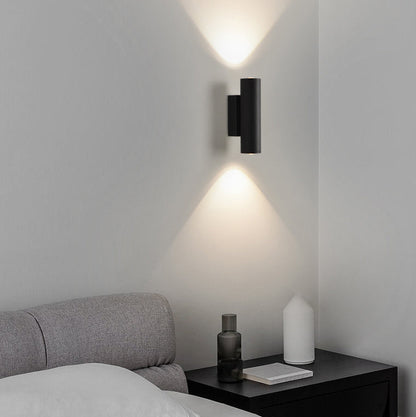 مصباح حائط LED أسطواني من الحديد والألومنيوم بتصميم عصري بسيط لغرفة النوم 
