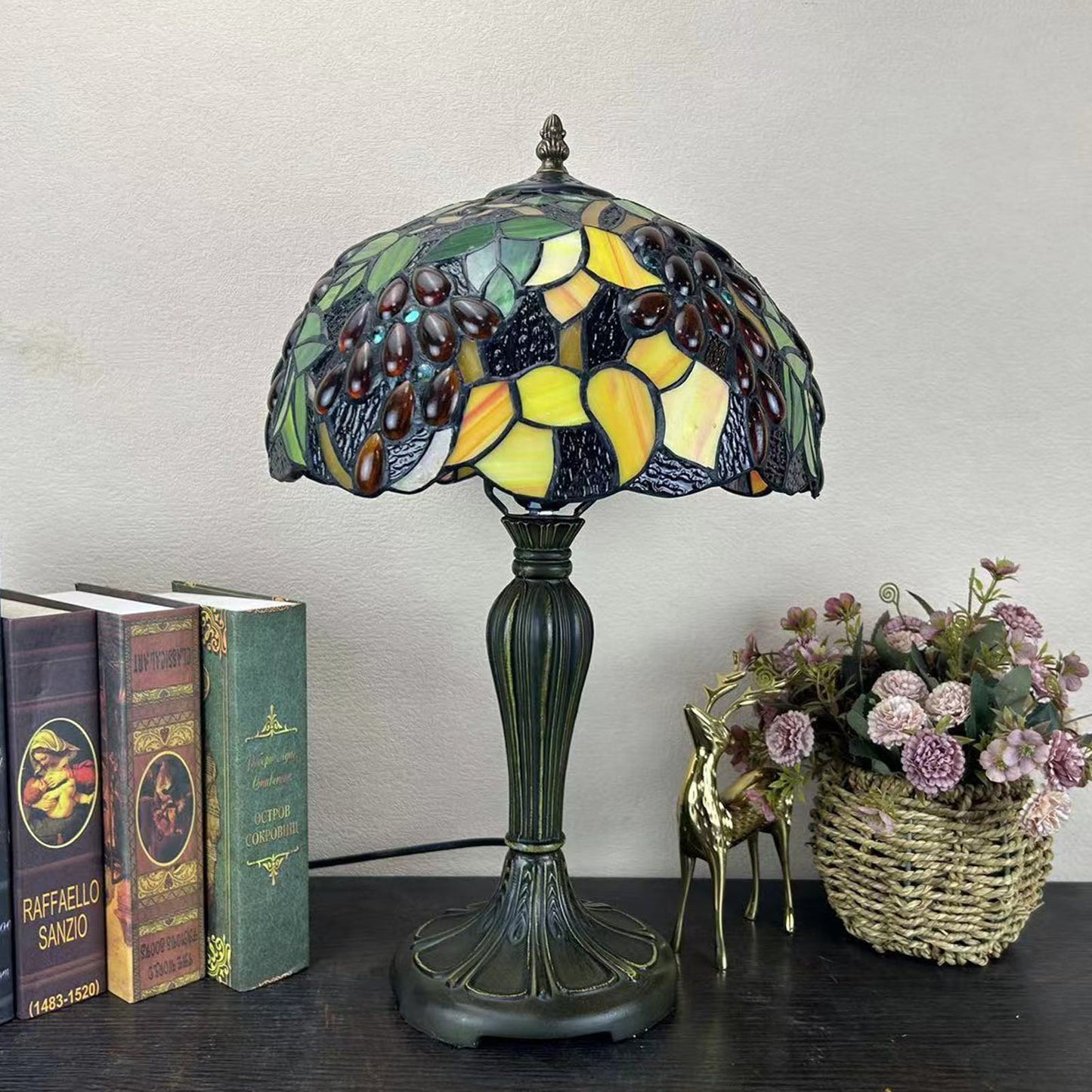 Traditional Tiffany Metal Glass Dome Grape Flower Dragonfly Butterfly 1-Light Table Lamp For Bedside
