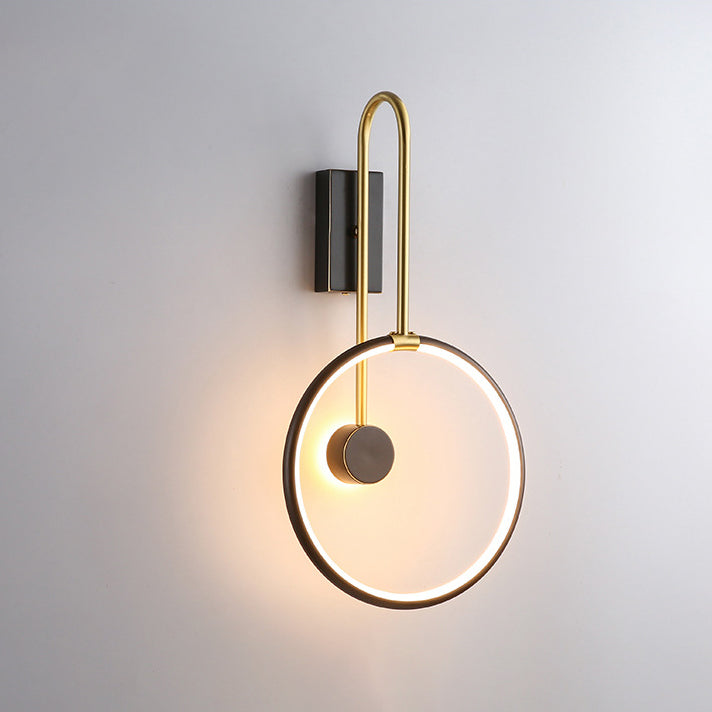 مصباح حائط LED بتصميم دائري بسيط عصري مصنوع من النحاس والأكريليك لغرفة النوم 