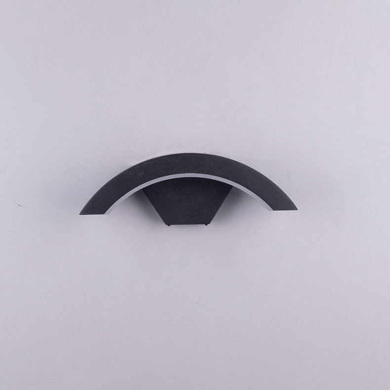 Contemporary Industrial Waterproof Human Sensor Aluminum Moon Shape LED Wall Sconce Lamp For Outdoor Patio