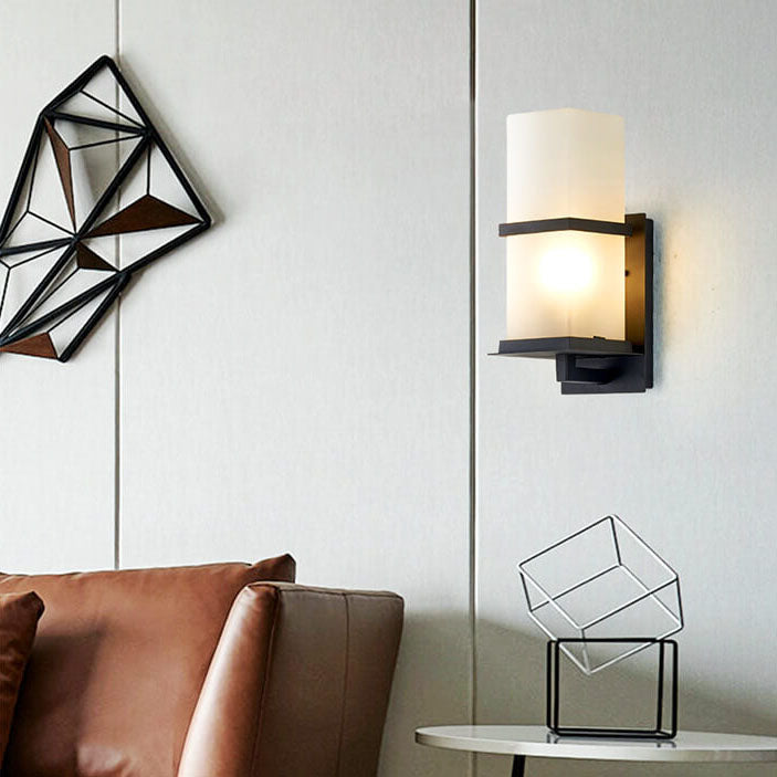 مصباح حائطي صناعي خارجي مقاوم للماء بعمود زجاجي مصنفر بضوء واحد 