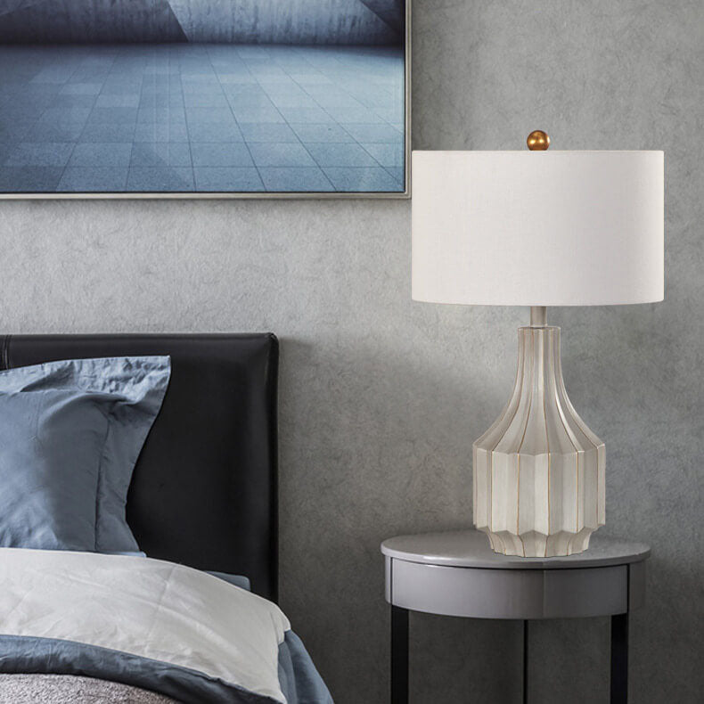 European Minimalist Solid Color Resin Fabric 1-Light Table Lamp