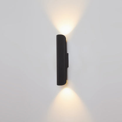 مصباح حائط LED بتصميم أسطواني معاصر من الحديد والألومنيوم بتصميم نورديك لوضعه بجانب السرير 