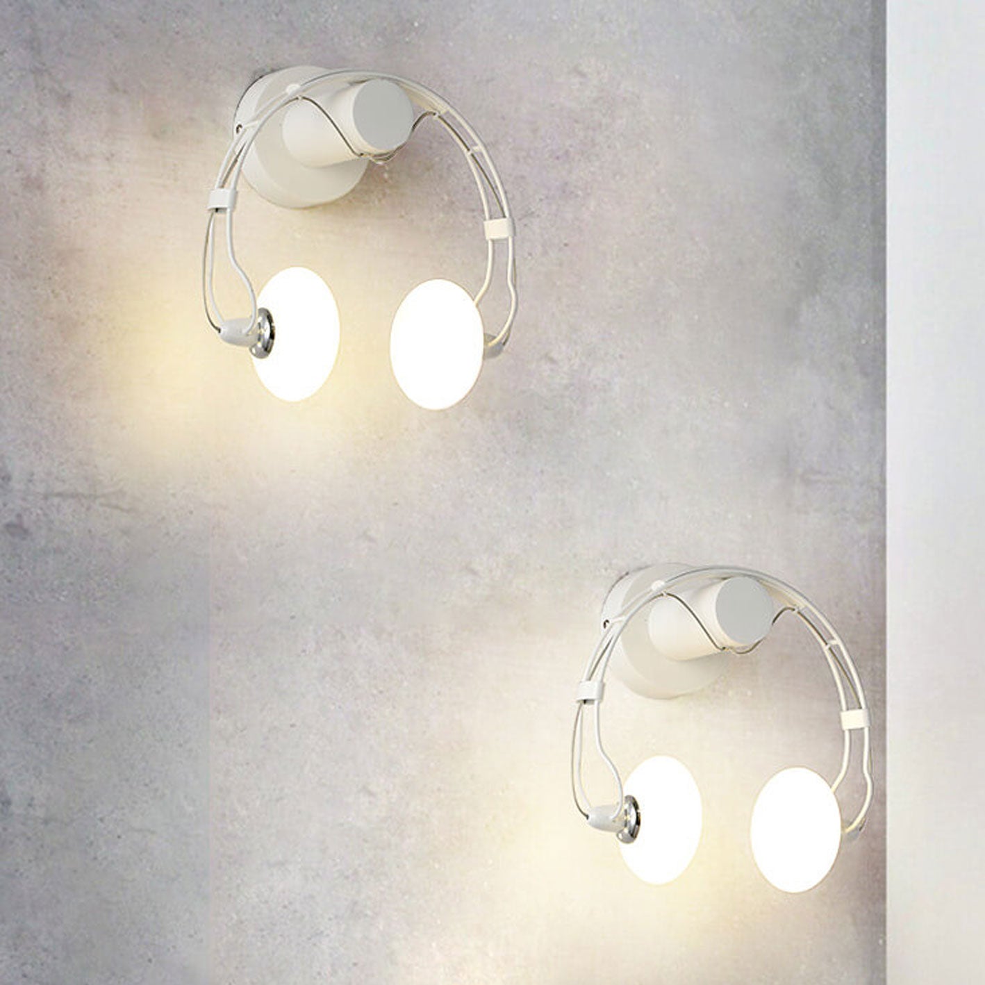 Modern Glass Creative Headphone Design 2-Light Wall Sconce Lamp
