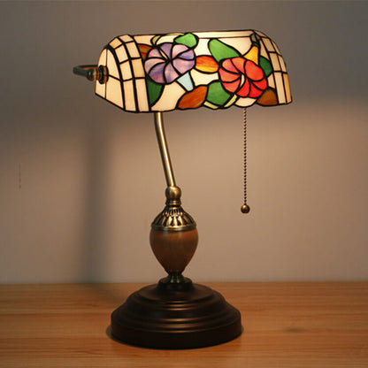 European Tiffany Flower Glass 1-Light Banker Table Lamp