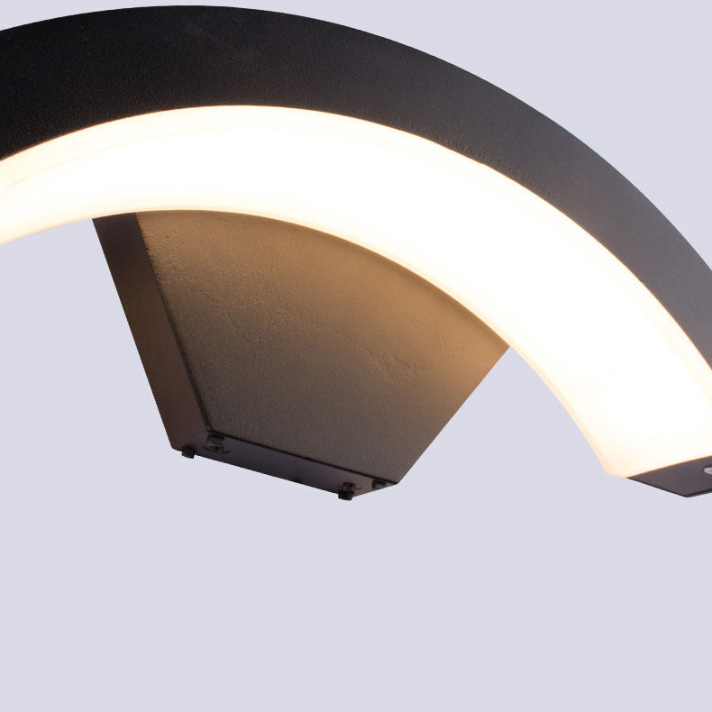 Contemporary Industrial Waterproof Human Sensor Aluminum Moon Shape LED Wall Sconce Lamp For Outdoor Patio