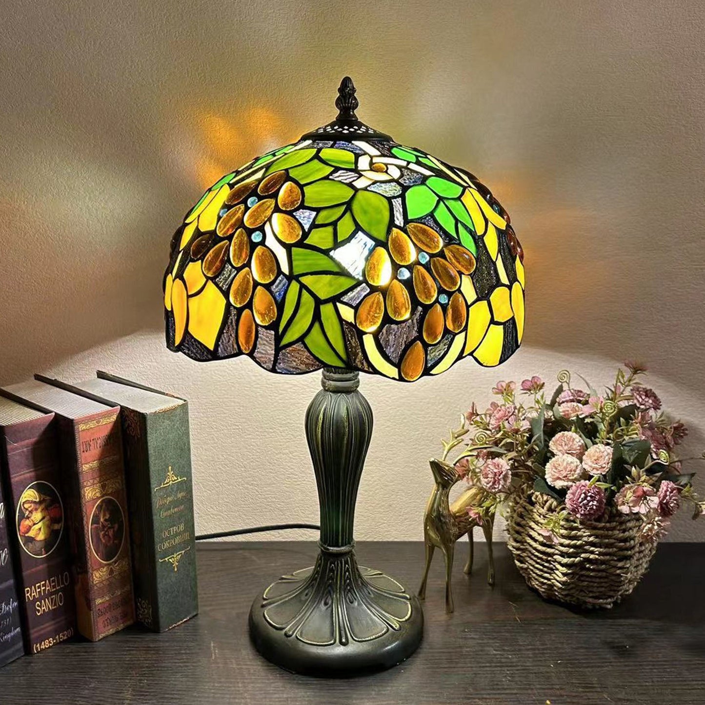 Traditional Tiffany Metal Glass Dome Grape Flower Dragonfly Butterfly 1-Light Table Lamp For Bedside