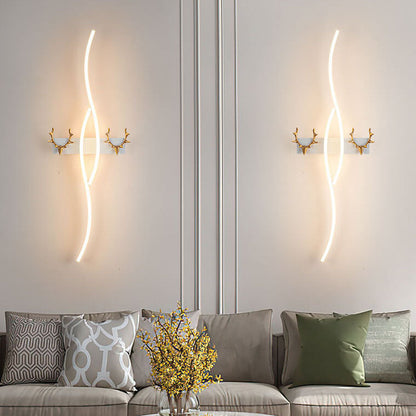 مصباح حائط LED من Nordic Light بتصميم شريطي فاخر منحني على شكل قرن الوعل 