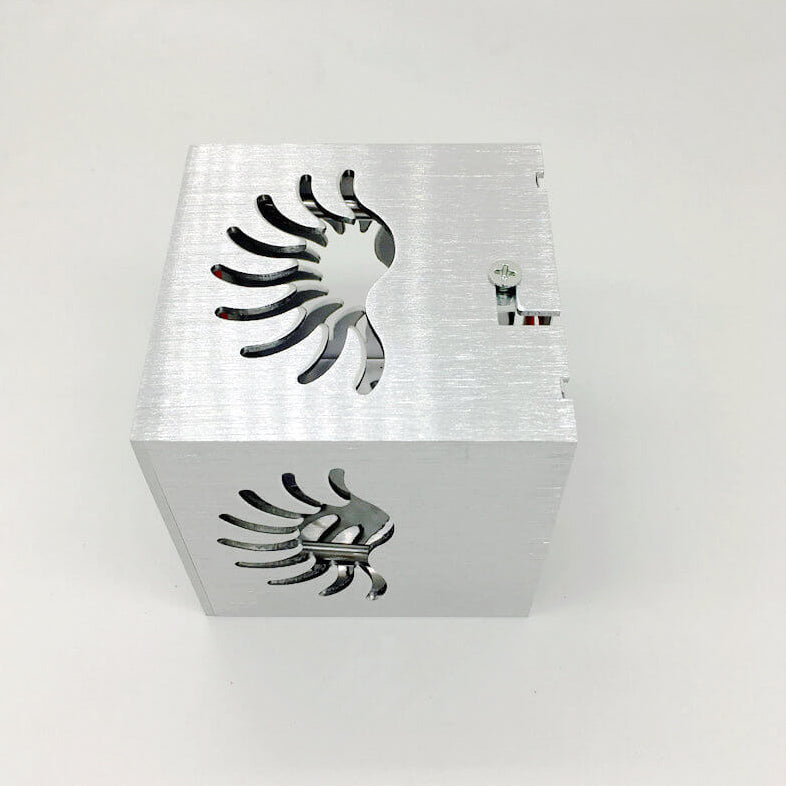مصباح حائط زخرفي LED على شكل ذيل فينيكس من الألومنيوم من Creative Square 