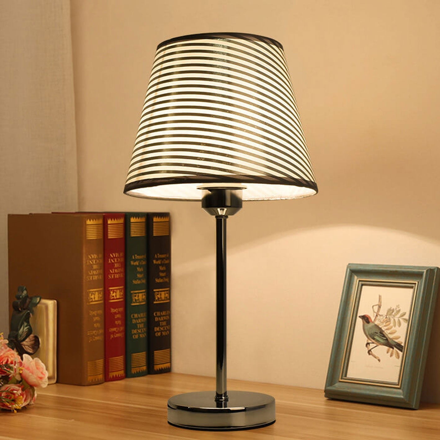 European Retro Fabric 1-Light Table Lamp