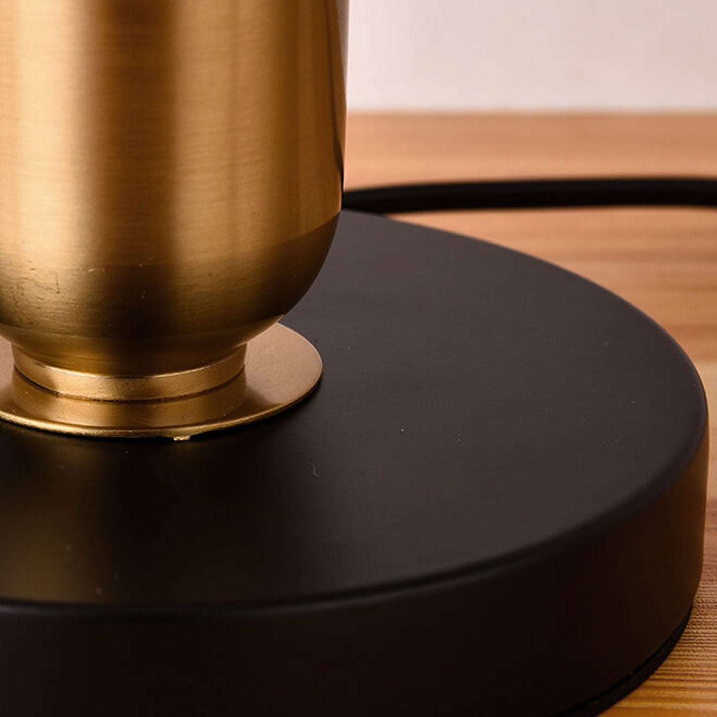 European Retro Fabric 1-Light Table Lamp