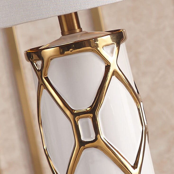 Nordic Light Luxury Ceramic 1-Light Table Lamp