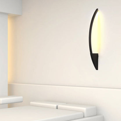 مصباح حائط LED من الحديد الأكريليكي بتصميم قوسي بسيط على الطراز الاسكندنافي 