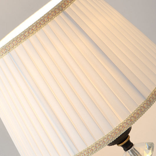 Traditional Vintage Pleated Fabric Shade Iron Base 1-Light Table Lamp For Bedroom