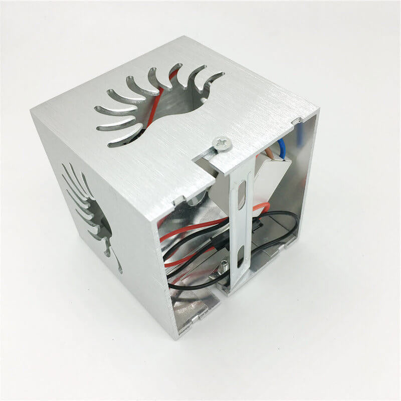 مصباح حائط زخرفي LED على شكل ذيل فينيكس من الألومنيوم من Creative Square 