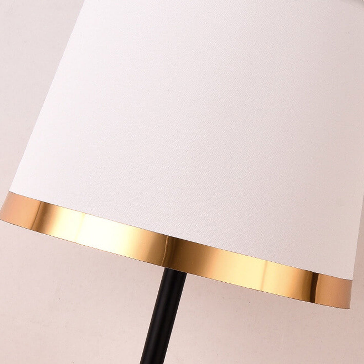 European Retro Fabric 1-Light Table Lamp