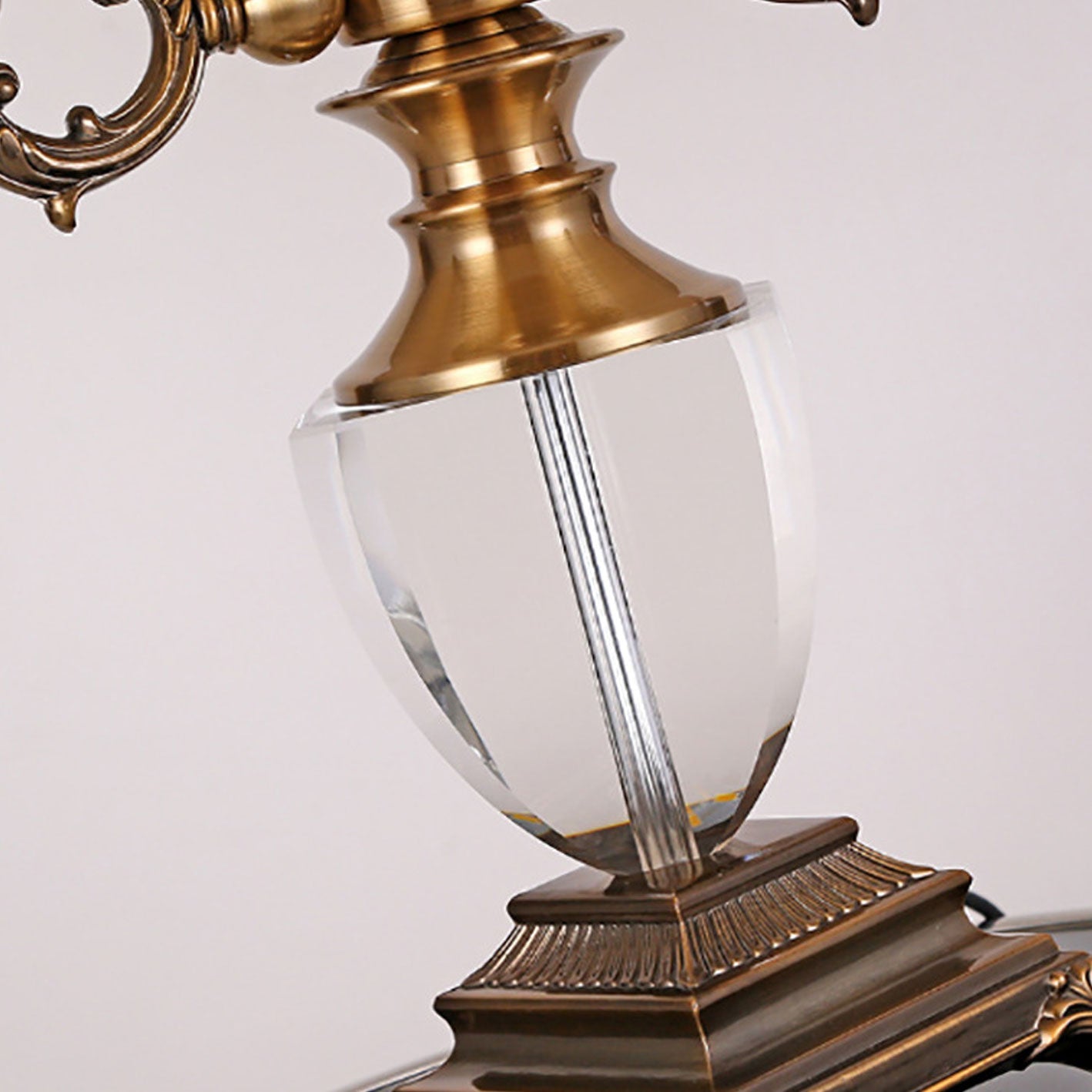 European Light Luxury Zinc Alloy Crystal 1-Light Table Lamp