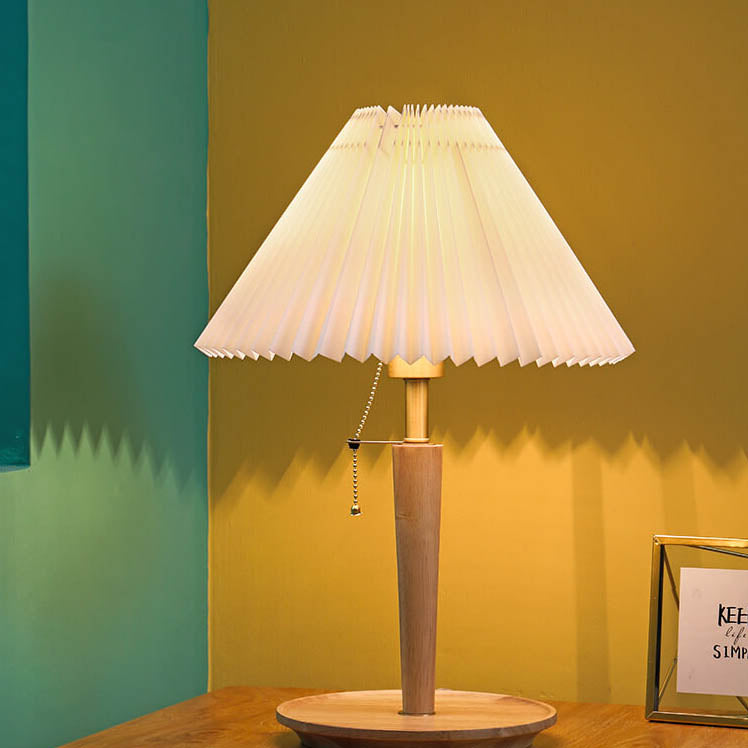 Retro Pleated Pull Cord Switch 1-Light Table Lamp