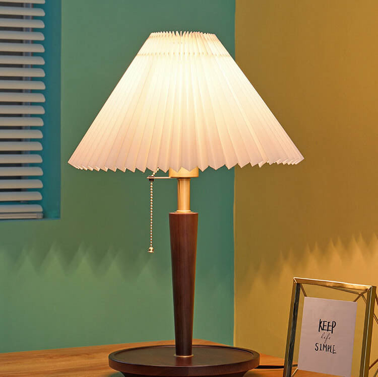 Retro Pleated Pull Cord Switch 1-Light Table Lamp