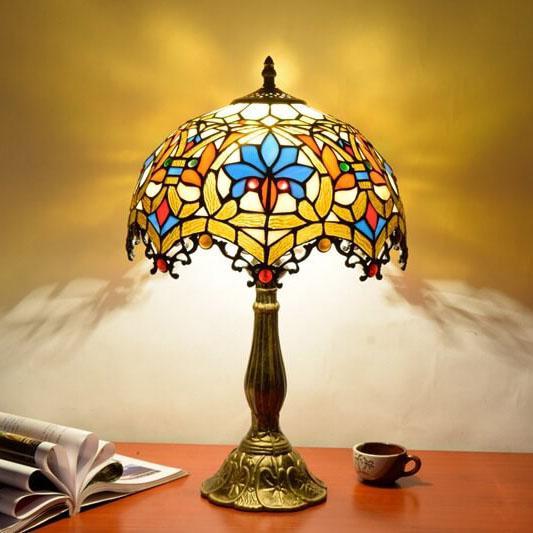 Tiffany Stained Glass European Flower 1-Light Table Lamp