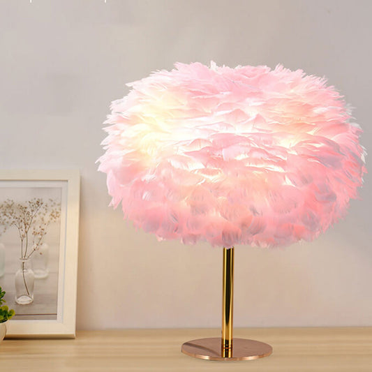 Nordic Goose Feather Round Iron Base 1-Light Table Lamp