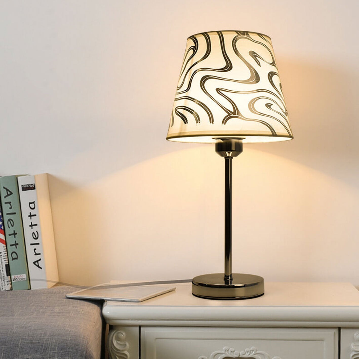 European Retro Fabric 1-Light Table Lamp
