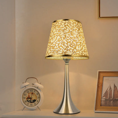 Traditional Farmhouse Iron Fabric Multi-Style 1-Light Table Lamp