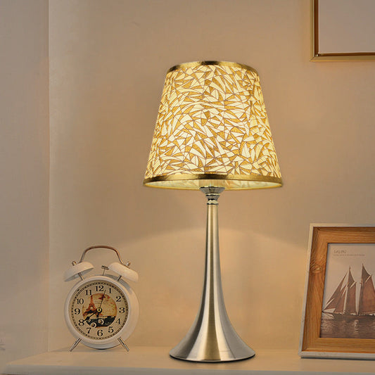 Traditional Farmhouse Iron Fabric Multi-Style 1-Light Table Lamp