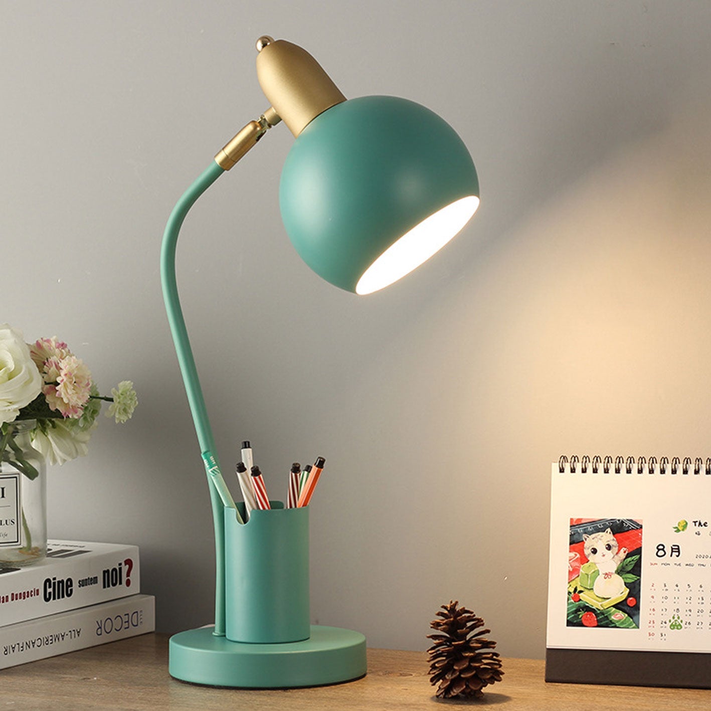 Simple Solid Color Student With Pen Barrel 1-Light Table Lamp