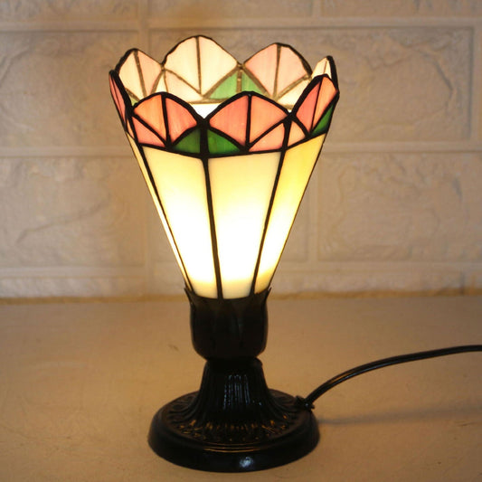 Retro Tiffany Creative Flower Design 1-Light Table Lamp