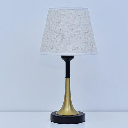 European Retro Metal Fabric USB Remote Control LED Table Lamp