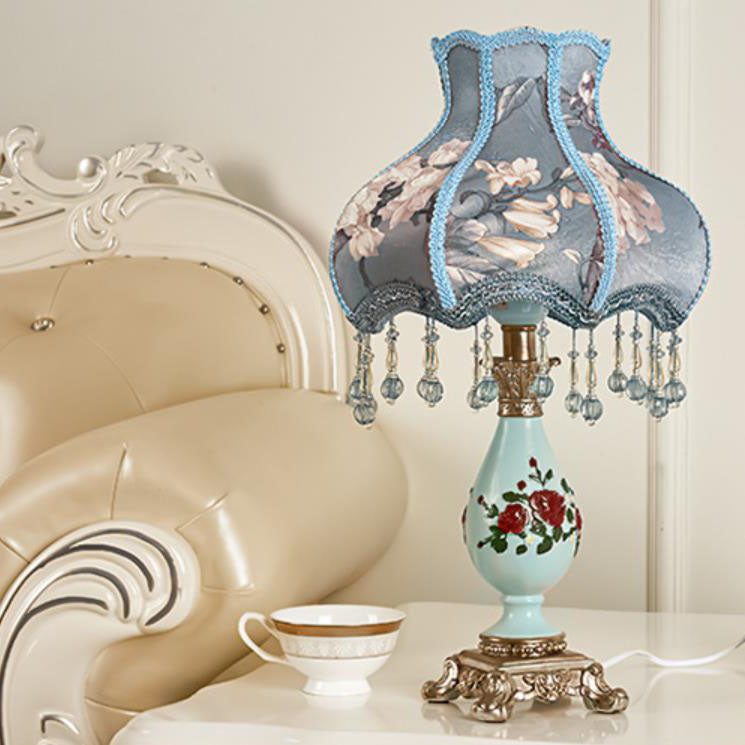 European Retro Light Luxury Carving Resin Fabric Alloy 1-Light Table Lamp