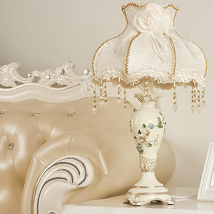 European Retro Light Luxury Carving Resin Fabric Alloy 1-Light Table Lamp