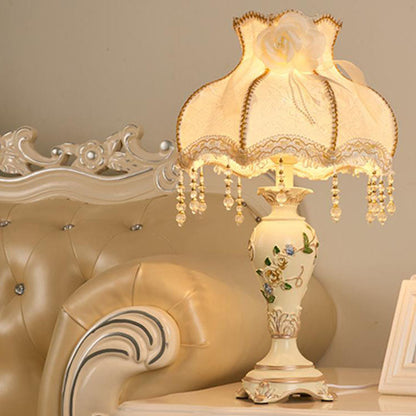 European Retro Light Luxury Carving Resin Fabric Alloy 1-Light Table Lamp