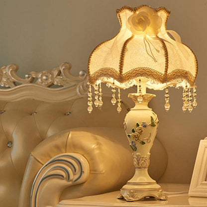 European Retro Light Luxury Carving Resin Fabric Alloy 1-Light Table Lamp