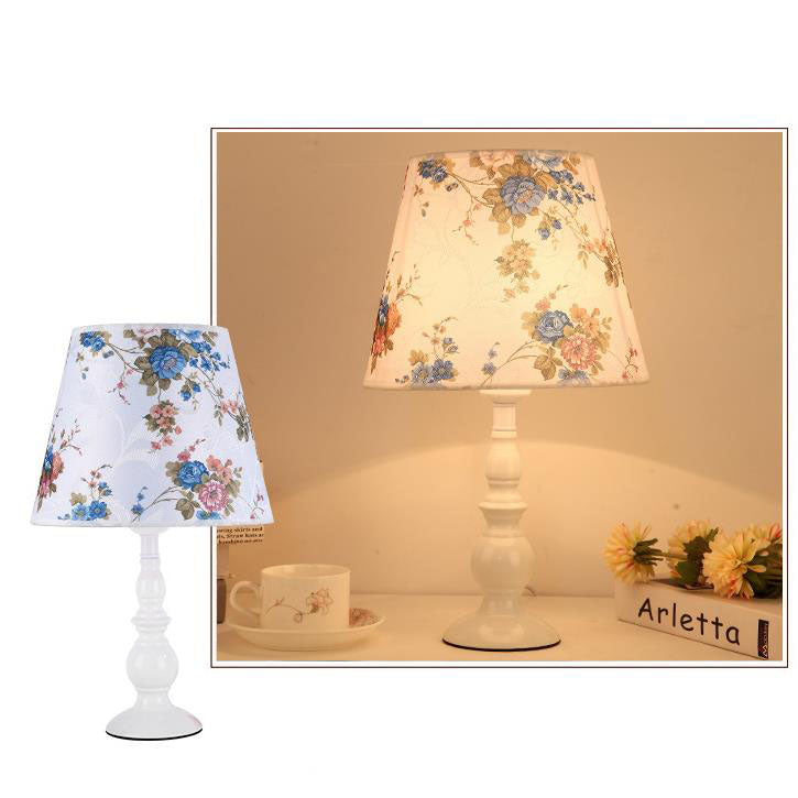 Modern Simple Floral Fabric Iron Vase Base 1-Light Table Lamp