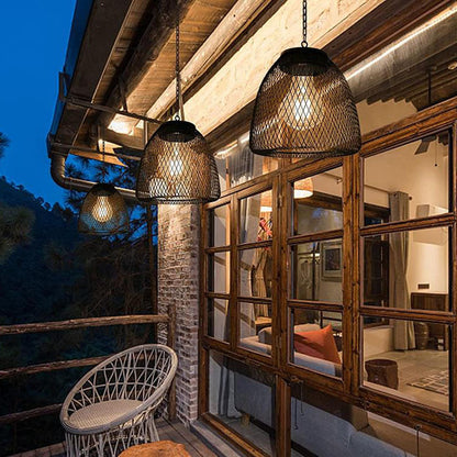 Traditional Rustic Iron Net Rattan Weaving Cage LED Solar Waterproof Pendant Light For Outdoor Patio