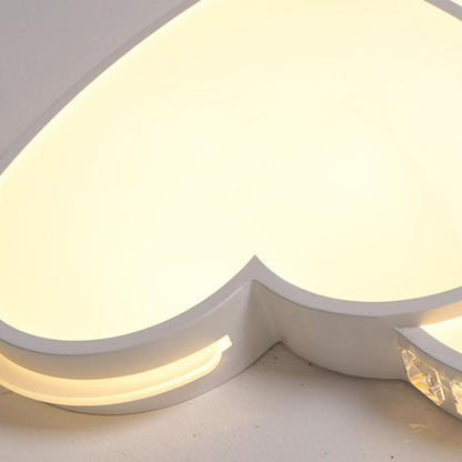 現代的なシンプルさ、クリスタルエッジのアクリル製ハート型LEDフラッシュマウントシーリングライト（寝室用） 