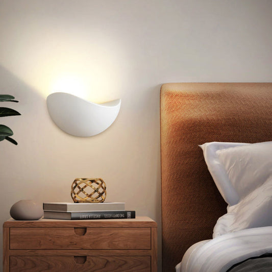 مصباح حائط LED من الألومنيوم على شكل نصف قمر دائري بتصميم عصري بسيط لغرفة المعيشة 
