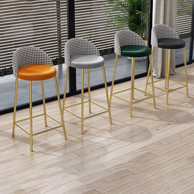 Contemporary Scandinavian Round PU Leather Iron Frame Bar Stool Low Back Footrest For Dining Room