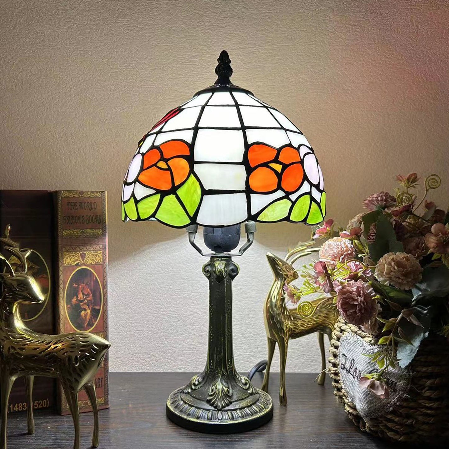 Traditional Tiffany Alloy Glass Dome Flower 1-Light Table Lamp For Bedside