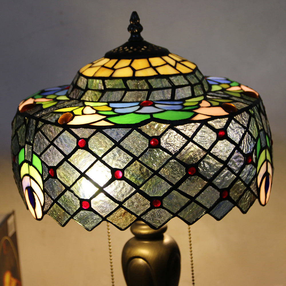 Traditional Tiffany Petal Glass Resin 1-Light Table Lamp For Living Room