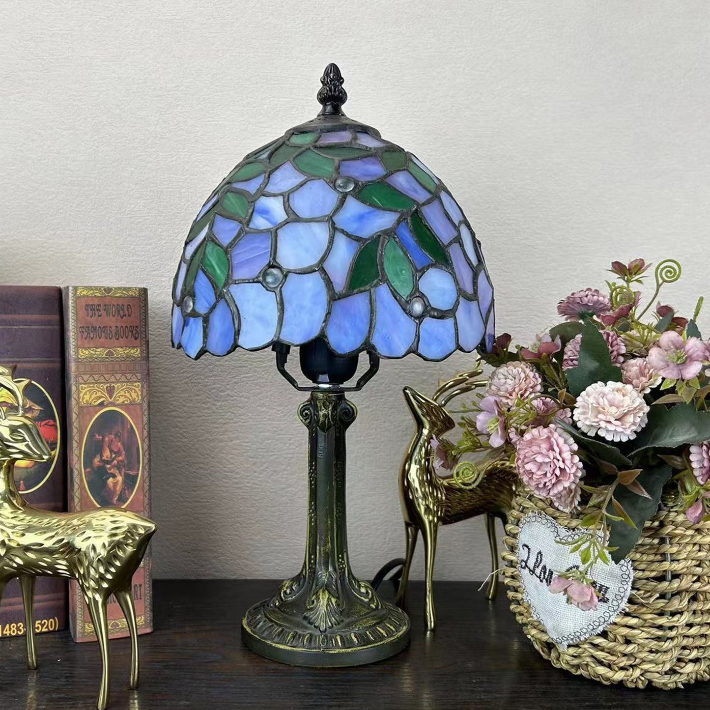 Traditional Tiffany Alloy Glass Dome Flower 1-Light Table Lamp For Bedside