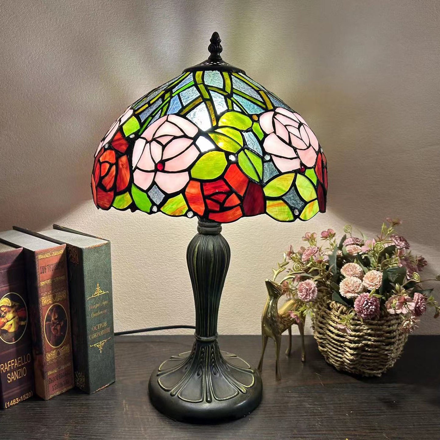 Traditional Tiffany Metal Glass Dome Grape Flower Dragonfly Butterfly 1-Light Table Lamp For Bedside
