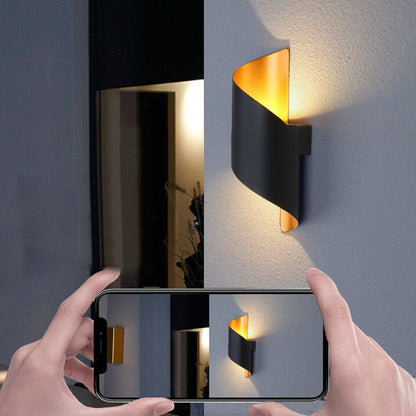 Modern Outdoor Aluminum Bending Column LED Waterproof Wall Sconce Lamp